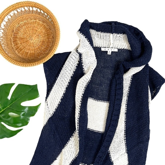 CABI Women's Knit Skipper Vest #679 Blue Cream Wide Stripes Nautical Size Small - Picture 2 of 15